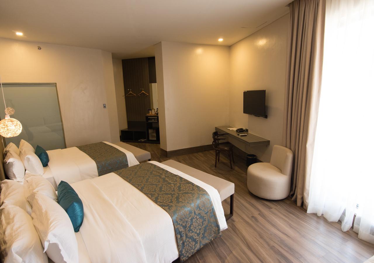 Goldberry Lite Hotel Iloilo City Buitenkant foto